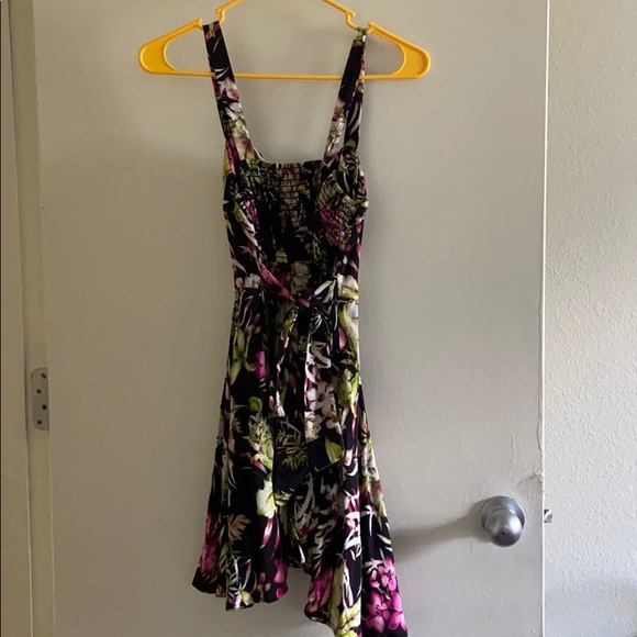 Woman’s Floral Dress - Picture 3 of 5